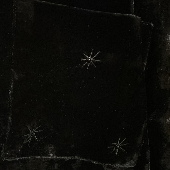 Vintage formal silk black dress with velvet bowed jacket by Kasbah Size L. - Picture 6 of 11